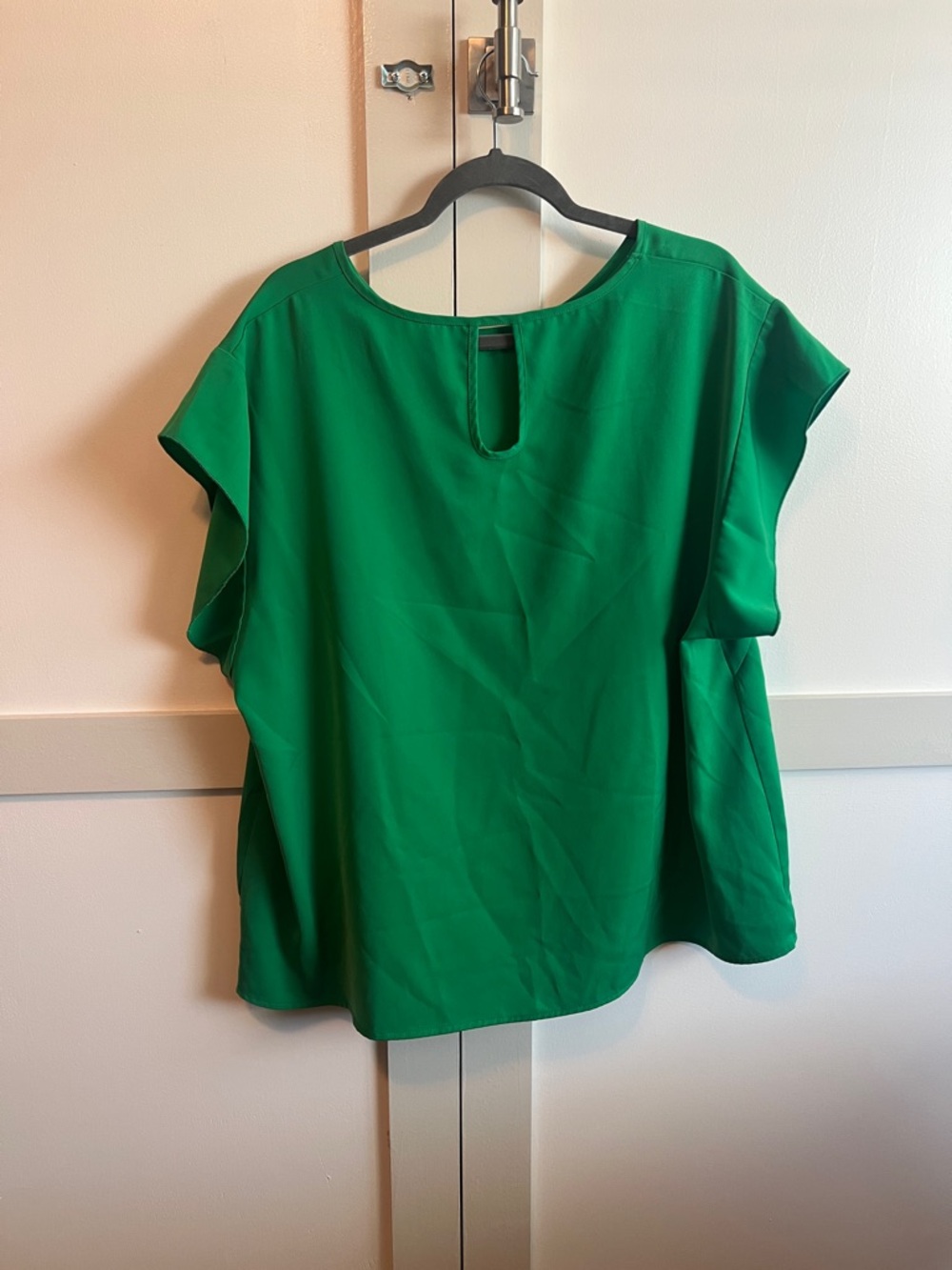 SHEIN Green Short Sleeve Keyhole Blouse